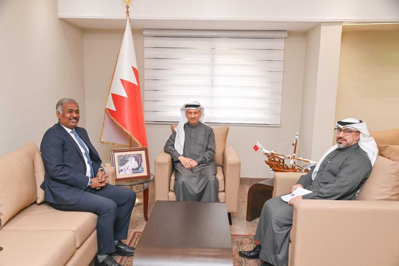 محافظ الشمالية يستقبل مدير إدارة تشغيل وصيانة الصرف الصحي بوزارة الأشغال<